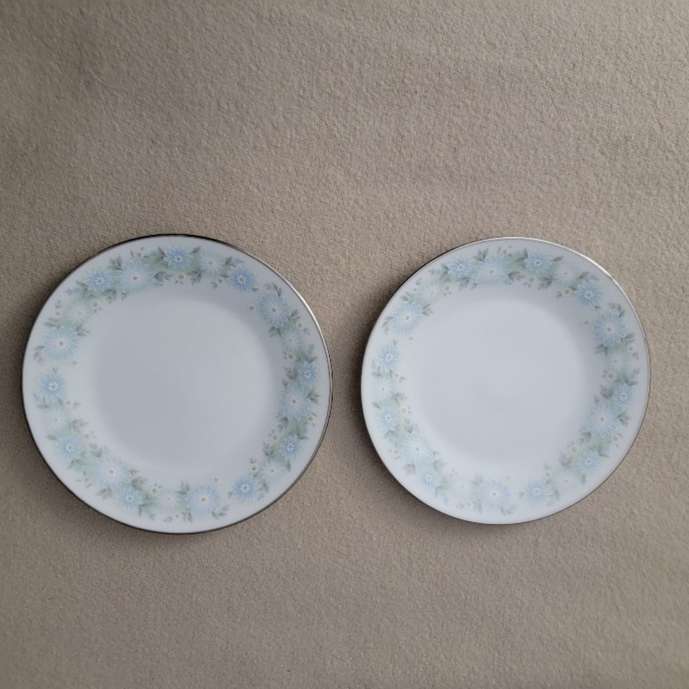 Noritake Bread & Butter Plates (2) Blue Charm 6978